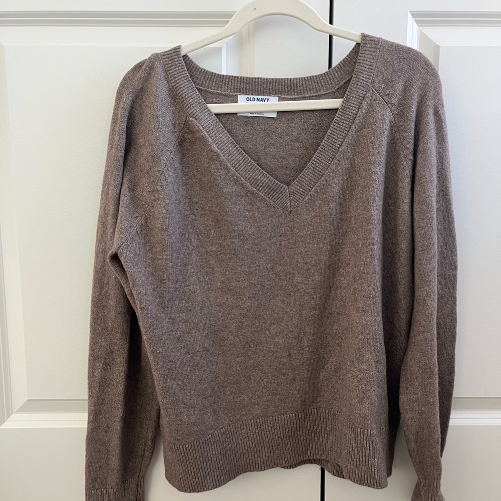 Old Navy Women's V-Neck Sweater - Brown